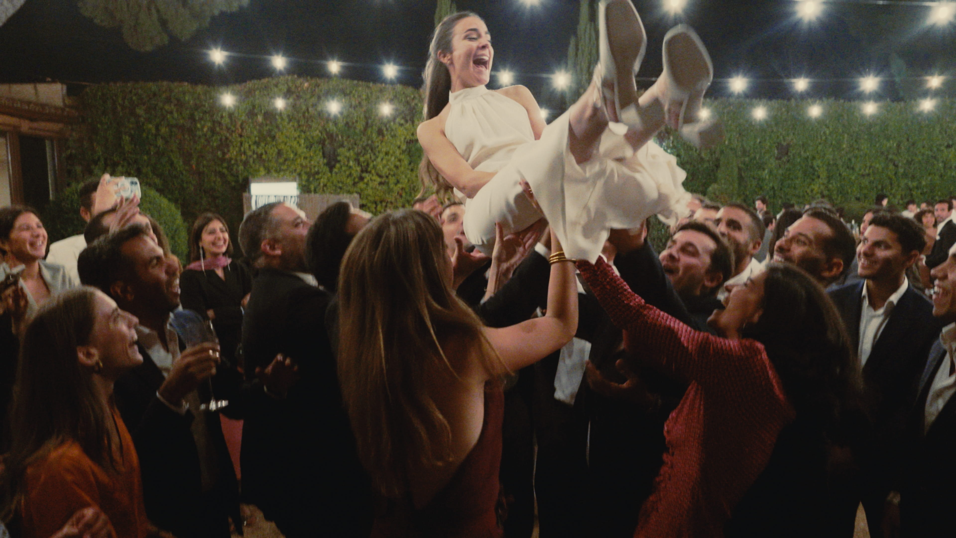 ESTEFI & SEIF frame 15